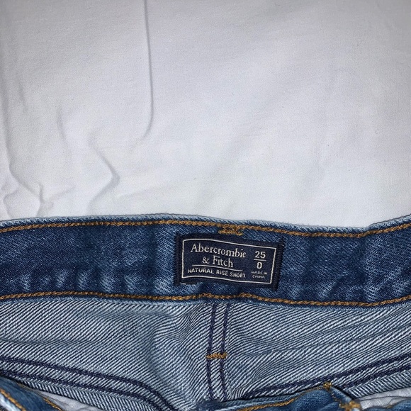 Abercrombie & Fitch Jean Shorts - Picture 3 of 3